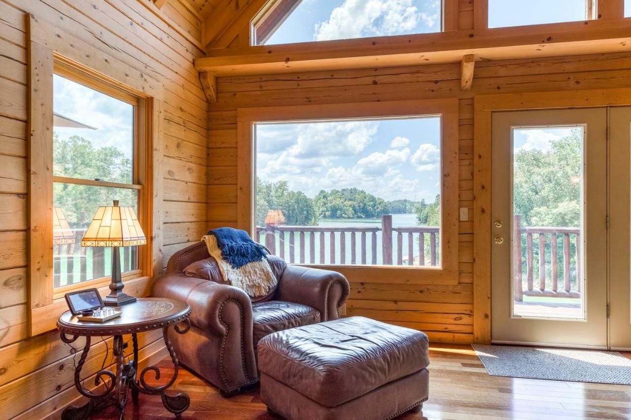Majestic Lakefront Lodge Сев'єрвілл Екстер'єр фото