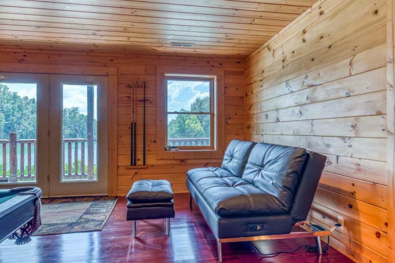 Majestic Lakefront Lodge Сев'єрвілл Екстер'єр фото