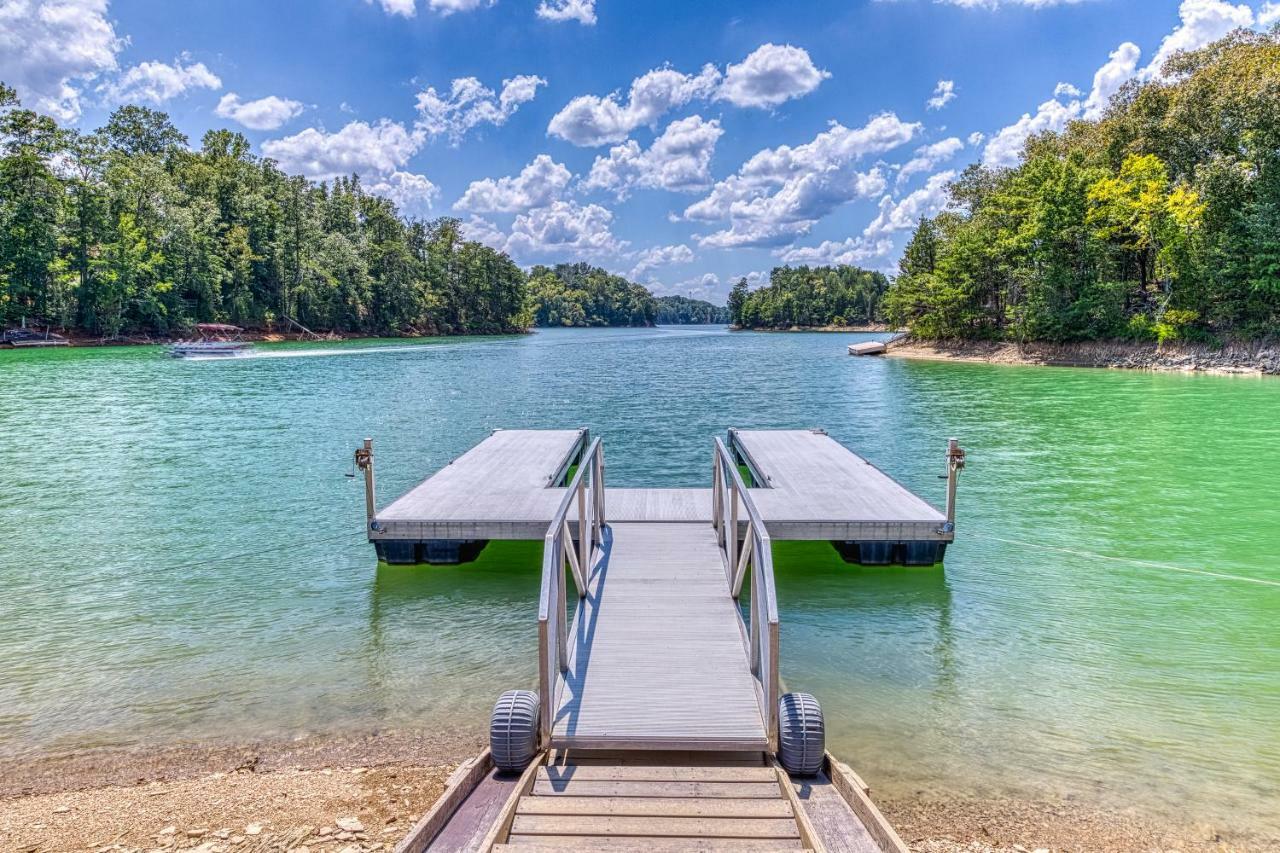 Majestic Lakefront Lodge Сев'єрвілл Екстер'єр фото