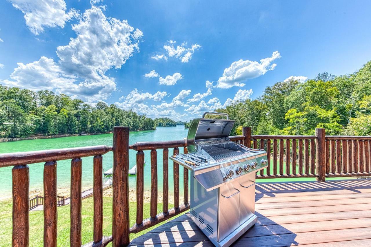 Majestic Lakefront Lodge Сев'єрвілл Екстер'єр фото