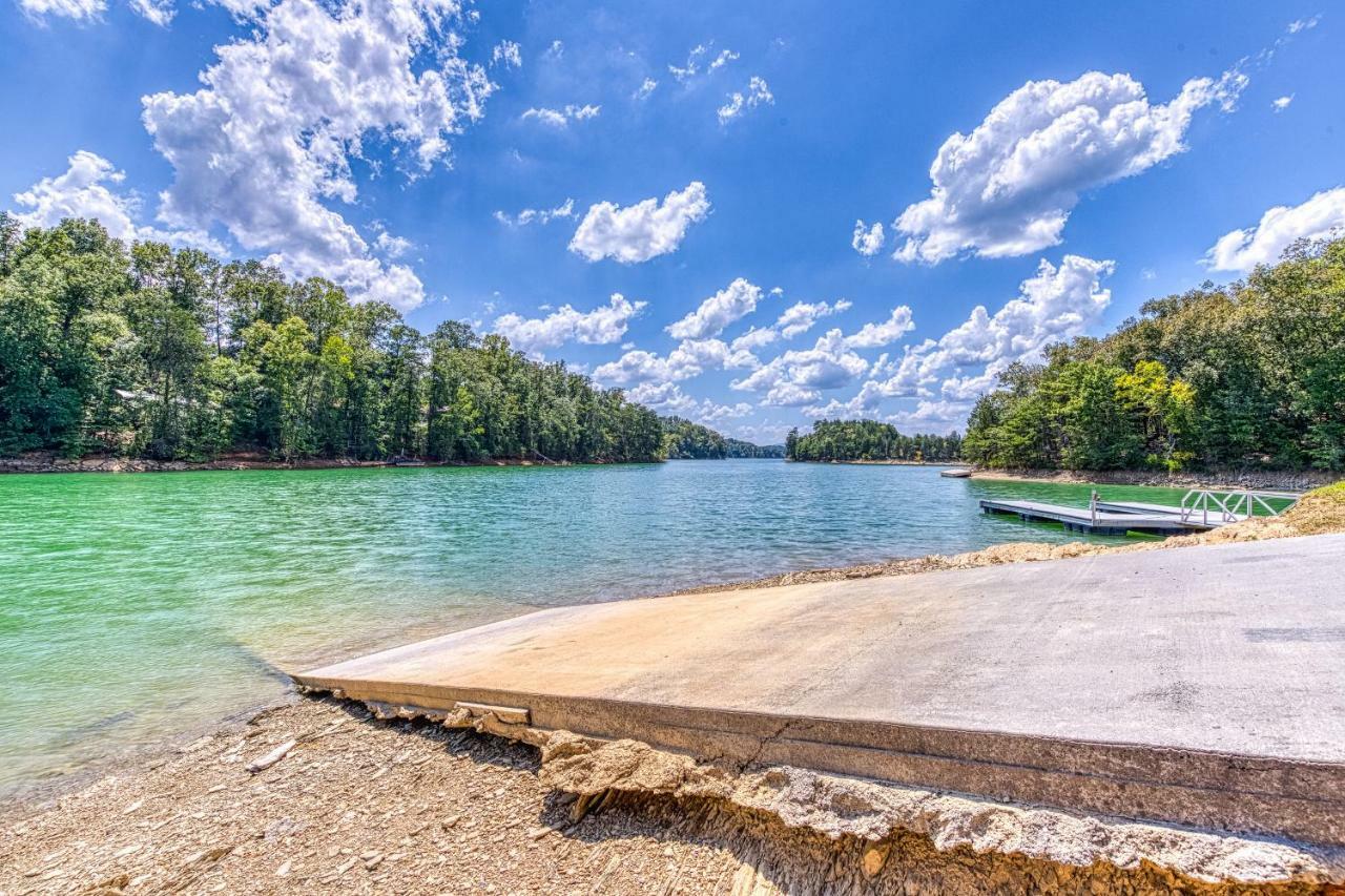 Majestic Lakefront Lodge Сев'єрвілл Екстер'єр фото